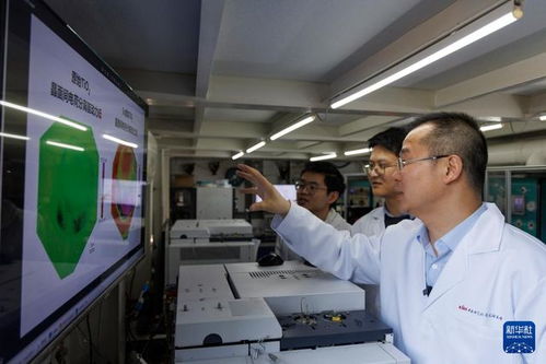 光催化分解水制氫技術(shù)迎來里程碑 高效率低成本突破重塑綠色能源前景